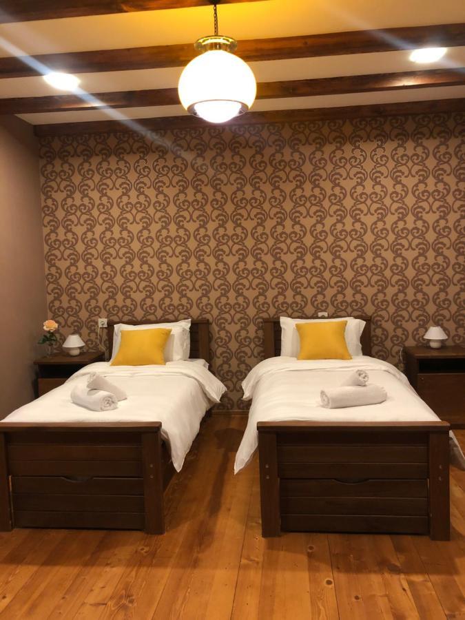 Borjomi Yellow Hotel Dış mekan fotoğraf